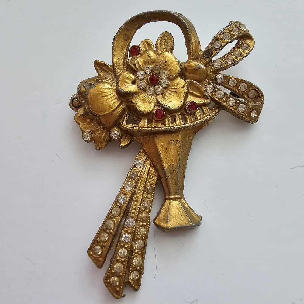 Vintage 1940s Gold Tone Flower Basket Brooch | Ruby Red & Clear Rhinestones